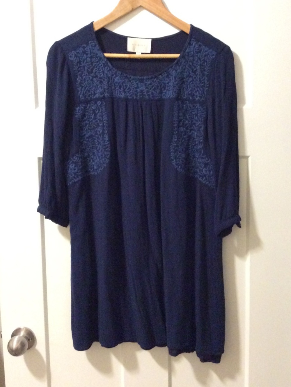 Skies are Blue - W's Large - Blue 3/4 sleeve embroidered boho tunic top